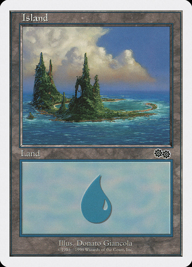 Island (111) [Battle Royale] | Jomio and Rueliete's Cards and Comics
